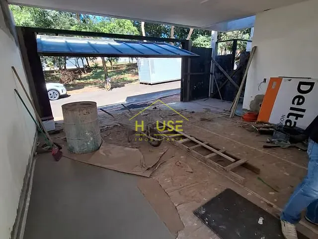 Sobrado com 250m² 4 quartos e 5 banheiros, à venda, no bairro Jardim Baldissera em Votuporanga