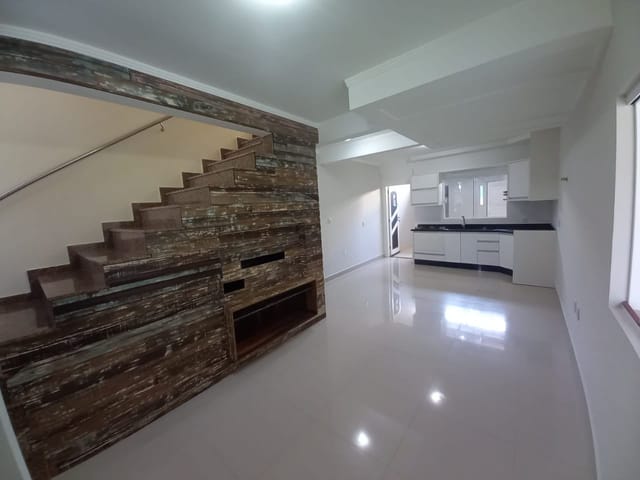 Foto do Sobrado - Excelente Triplex à venda no bairro São Francisco de Assis em Camboriú, à 2 km do mar | Lions Group Imóveis