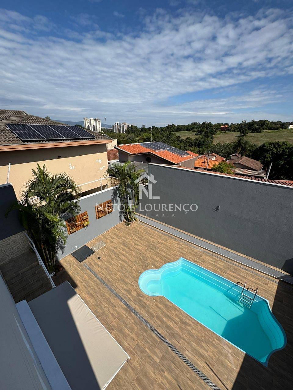Casa à venda com 3 quartos, 170m² - Foto 2