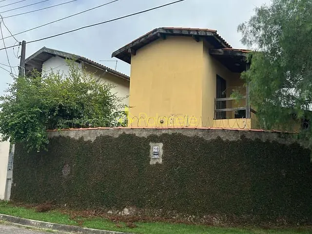 Sobrado com 265m² 3 quartos e 2 banheiros, à venda, no bairro Residencial e Comercial Jardim Yassuda em Pindamonhangaba