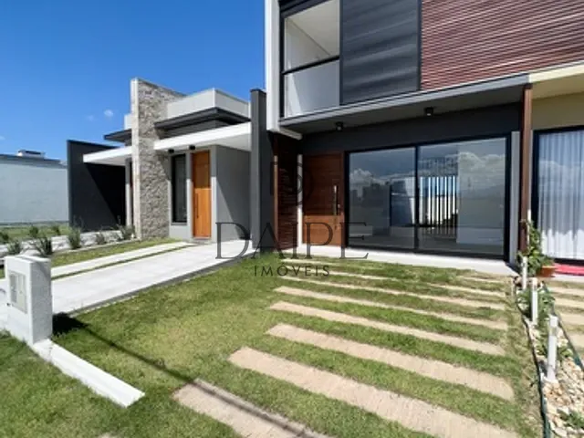 Sobrado com 120m² 2 quartos e 3 banheiros, à venda, no bairro Santorini  em Xangri-Lá