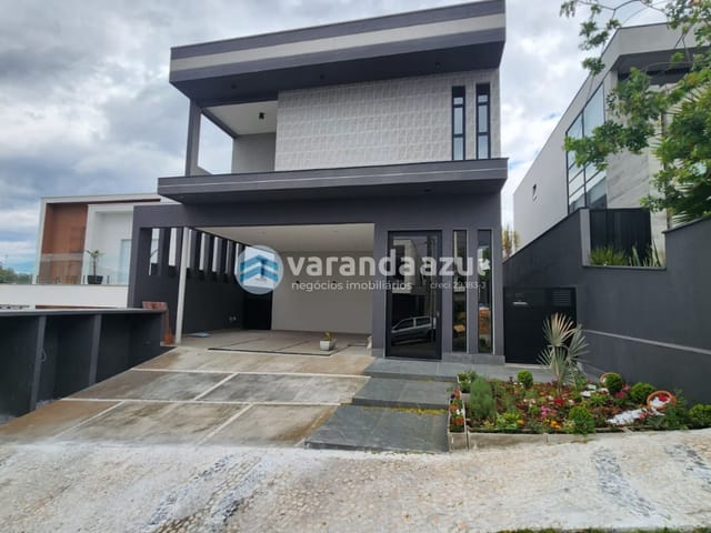 Sobrado 3 quartos e 4 banheiros, à venda, no bairro Jardim São Pedro em Mogi das Cruzes