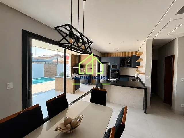 Casa com 264m² 3 quartos e 3 banheiros, à venda, no bairro Parque das Nações em Pindamonhangaba