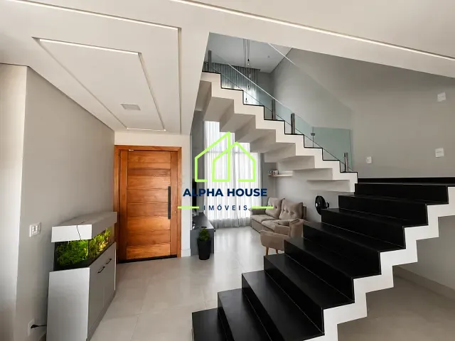 Casa com 264m² 3 quartos e 3 banheiros, à venda, no bairro Parque das Nações em Pindamonhangaba