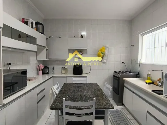 Sobrado com 102m² 2 quartos e 2 banheiros, à venda, no bairro Jardim Vila Galvão em Guarulhos