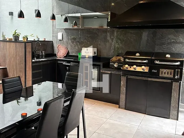 Sobrado com 220m² 3 quartos e 4 banheiros, à venda, no bairro Gopoúva em Guarulhos