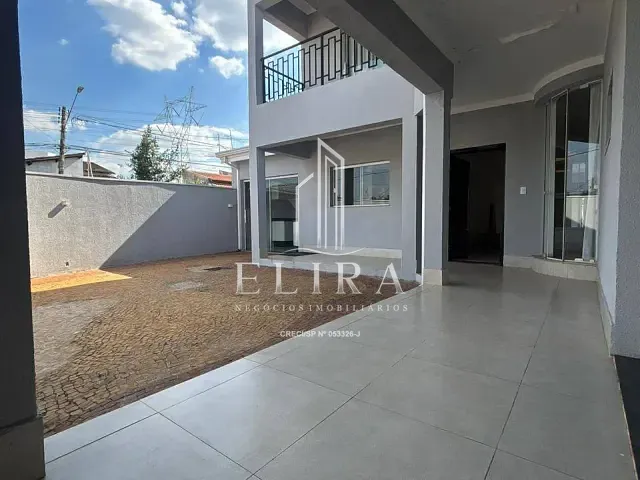 Sobrado com 185m² 3 quartos e 3 banheiros, à venda, no bairro Parque Novo Mundo em Americana