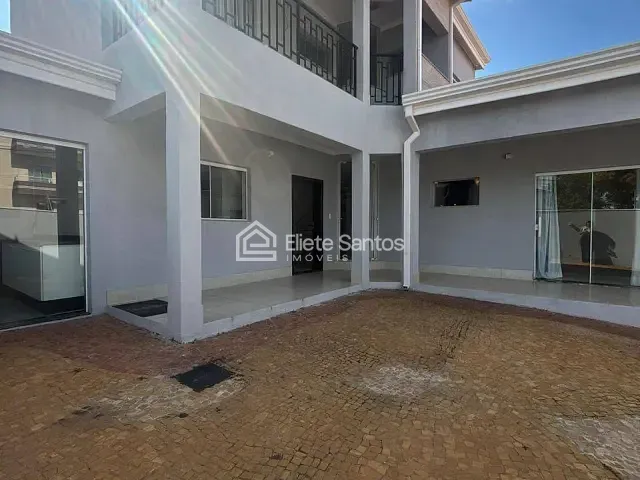 Sobrado com 185m² 3 quartos e 3 banheiros, à venda, no bairro Parque Novo Mundo em Americana