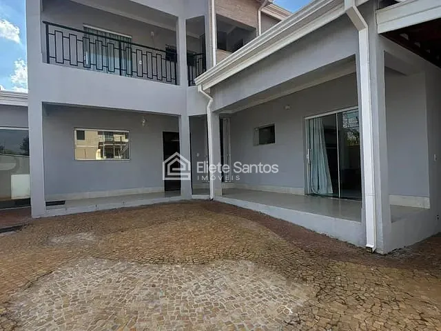 Sobrado com 185m² 3 quartos e 3 banheiros, à venda, no bairro Parque Novo Mundo em Americana