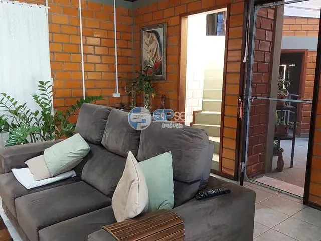 Sobrado com 384m² 4 quartos e 4 banheiros, à venda, no bairro Continental em Itapoá