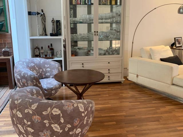 Sobrado com 307m² 4 quartos e 4 banheiros, à venda, no bairro Vila Gumercindo em São Paulo