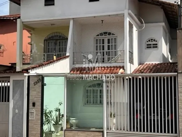 Sobrado com 200m² 4 quartos e 2 banheiros, à venda, no bairro Jardim Camburi em Vitória