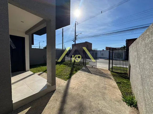 Sobrado com 150m² 3 quartos e 1 banheiro, à venda, no bairro Guaraituba em Colombo