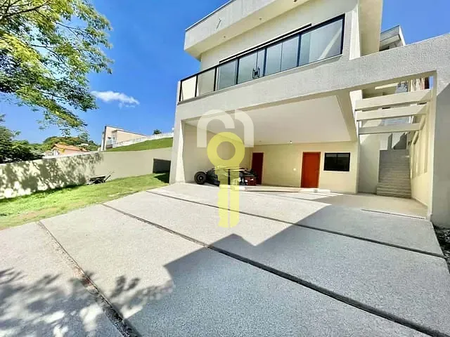 Sobrado com 550m² 3 quartos e 4 banheiros, à venda, no bairro Jardim Caiapiá em Cotia