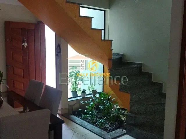 Sobrado com 180m² 3 quartos e 2 banheiros, à venda, no bairro Vila Independencia em São Paulo