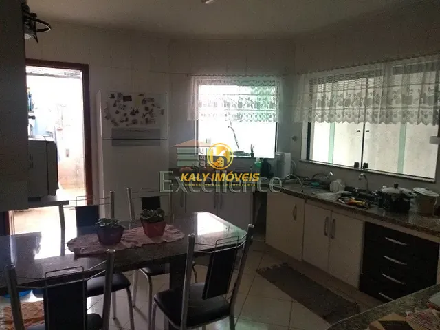 Sobrado com 180m² 3 quartos e 2 banheiros, à venda, no bairro Vila Independencia em São Paulo