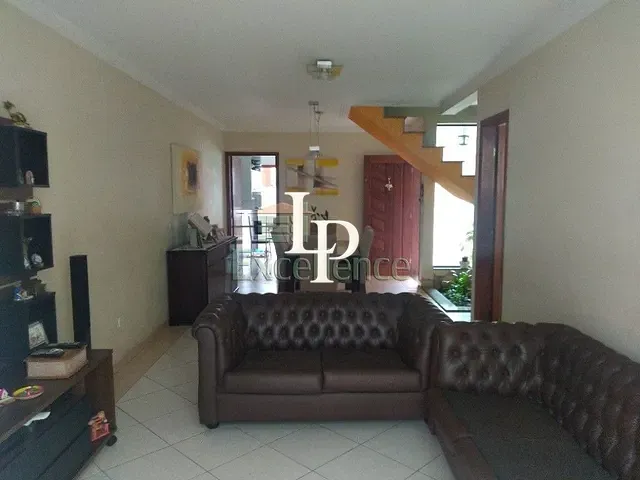 Sobrado com 180m² 3 quartos e 2 banheiros, à venda, no bairro Vila Independencia em São Paulo