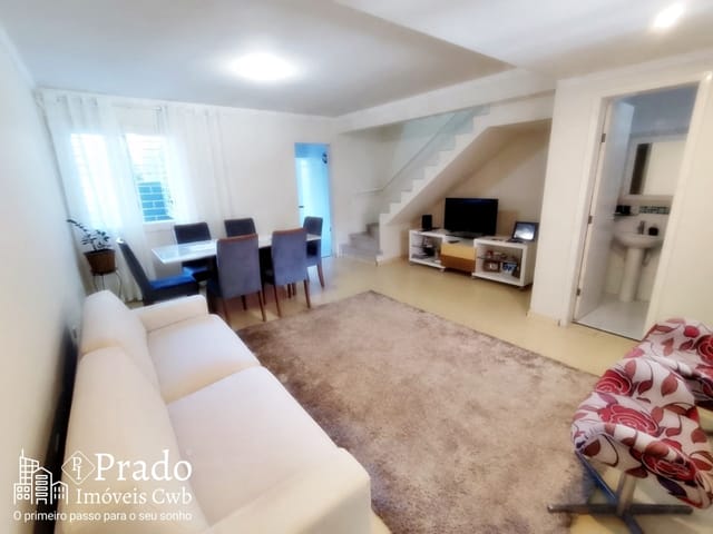Sobrado com 228m² 3 quartos e 3 banheiros, à venda, no bairro Novo Mundo em Curitiba