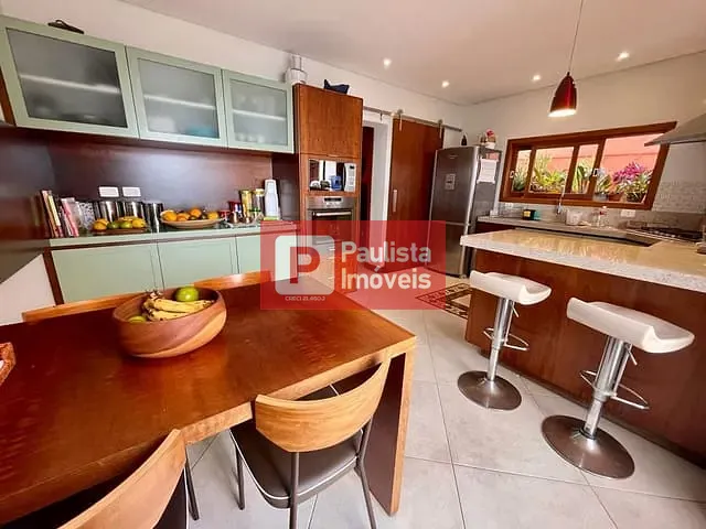 Sobrado com 200m² 3 quartos e 4 banheiros, à venda, no bairro Vila Nova Caledônia em São Paulo