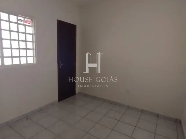 Sobrado com 211m² 4 quartos e 1 banheiro, à venda, no bairro Setor Jaó em Goiânia