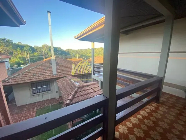 Sobrado 6 quartos e 3 banheiros, à venda, no bairro Porto das Laranjeiras em Araucária