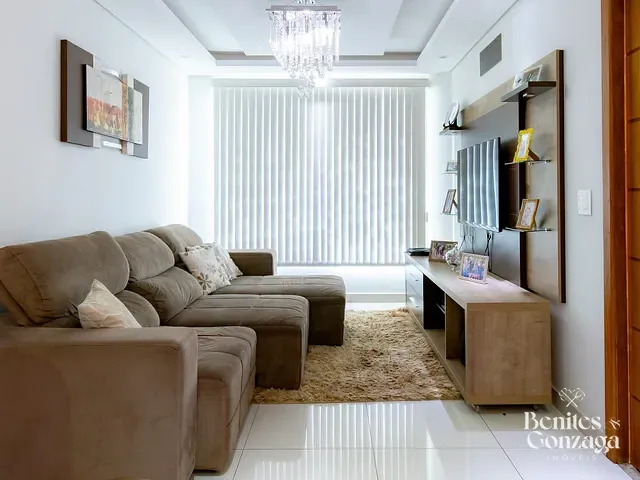 Sobrado com 150m² 3 quartos e 3 banheiros, à venda, no bairro Parque Avenida em Maringá
