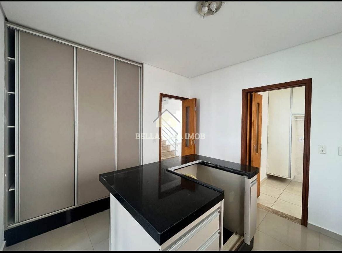 Sobrado à venda e aluguel com 3 quartos, 205m² - Foto 4
