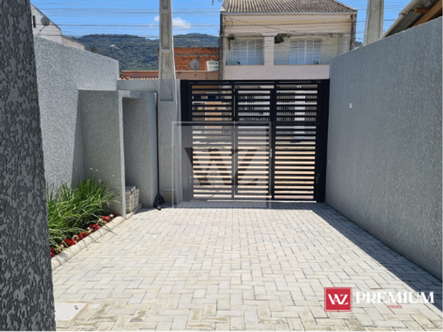 Sobrado 3 quartos e 3 banheiros, à venda, no bairro Morretes em Itapema