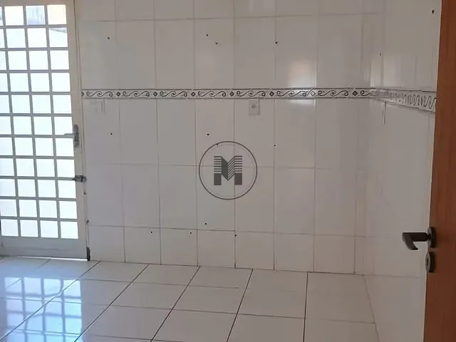 Sobrado com 150m² 3 quartos e 3 banheiros, à venda, no bairro Parque Residencial Beira Rio em Guaratinguetá