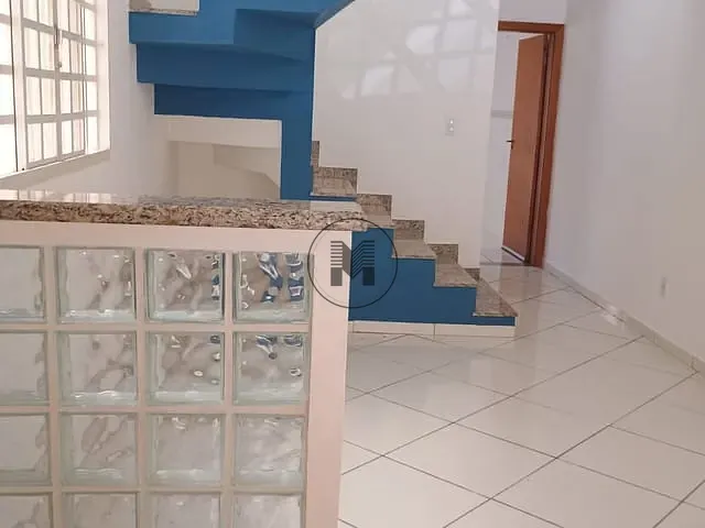 Sobrado com 150m² 3 quartos e 3 banheiros, à venda, no bairro Parque Residencial Beira Rio em Guaratinguetá