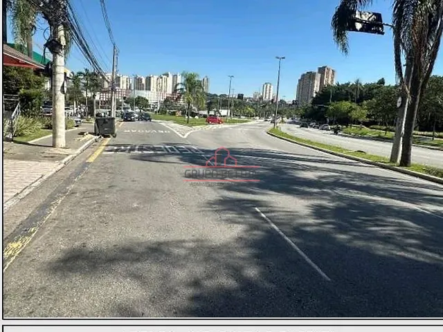 Sobrado com 225m², à venda, no bairro Jardim dos Camargos em Barueri