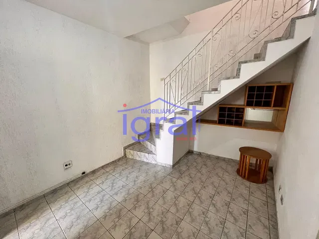 Sobrado 3 quartos e 1 banheiro, para alugar, no bairro Vila do Encontro em São Paulo