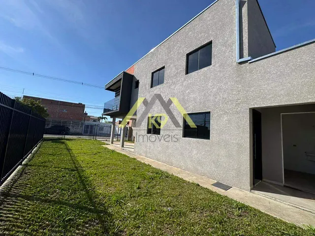 Sobrado com 172m² 3 quartos e 2 banheiros, à venda, no bairro Guaraituba em Colombo