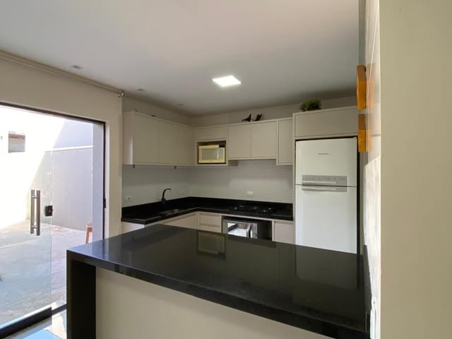 Foto do Sobrado - Sobrado à venda, Jardim Espanha, Apucarana, PR | J. Mareze Imóveis Ltda