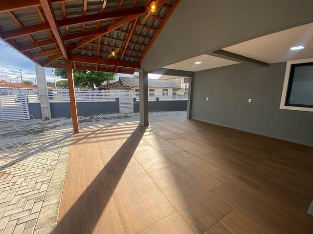 Foto do Sobrado - Sobrado de Alto Padrão com Vista para o Mar à venda, Bairro Centro, Balneário Barra do Sul, SC | North Center