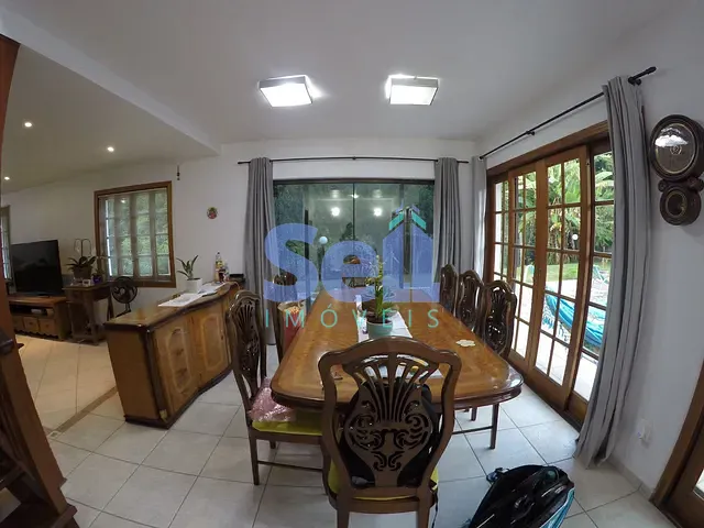 Sobrado com 510m² 4 quartos e 6 banheiros, à venda, no bairro Bosque / Vinhedo em Vinhedo