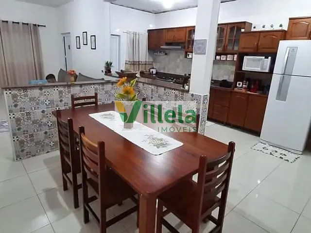 Sobrado 4 quartos e 4 banheiros, à venda, no bairro Vila Jau em Poá