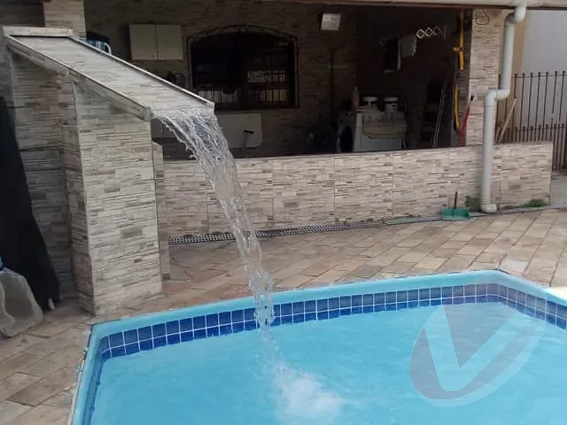 Sobrado com 210m² 3 quartos e 2 banheiros, à venda, no bairro Solemar em Praia Grande