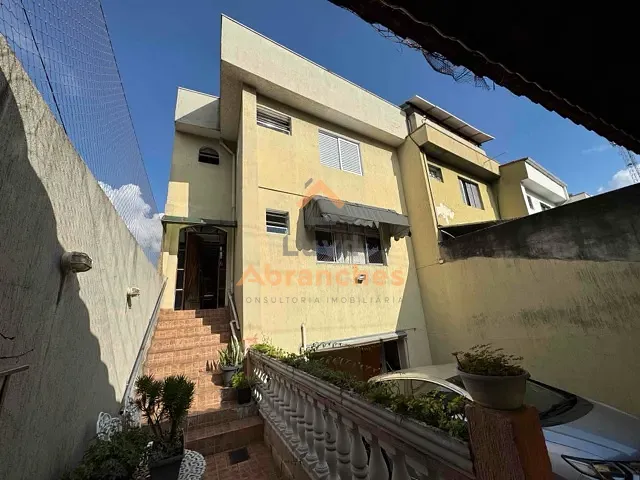 Sobrado com 150m² 3 quartos e 4 banheiros, à venda, no bairro Vila Cavaton em São Paulo