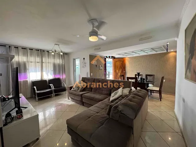Sobrado com 150m² 3 quartos e 4 banheiros, à venda, no bairro Vila Cavaton em São Paulo
