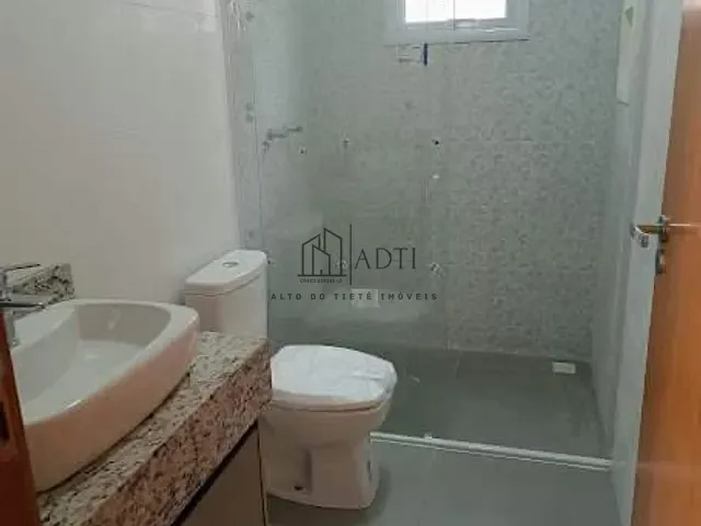 Sobrado com 175m² 3 quartos e 1 banheiro, à venda, no bairro Parque das Figueiras em Mogi das Cruzes