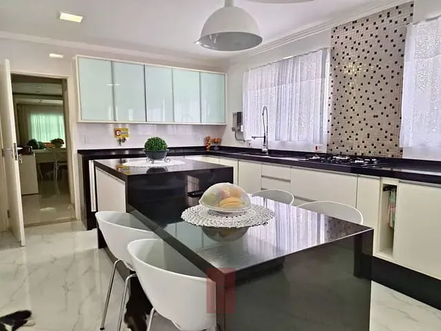 Sobrado com 280m² 3 quartos e 5 banheiros, à venda, no bairro Freguesia do Ó em São Paulo