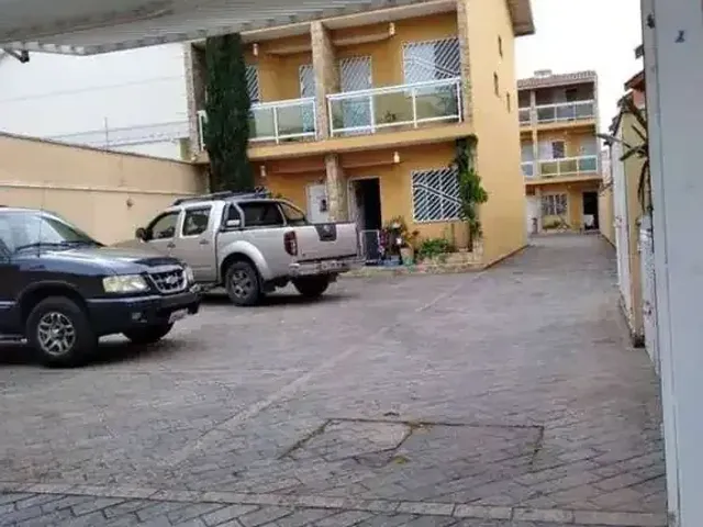 Sobrado 4 quartos e 3 banheiros, à venda, no bairro Vila Esperança em São Paulo