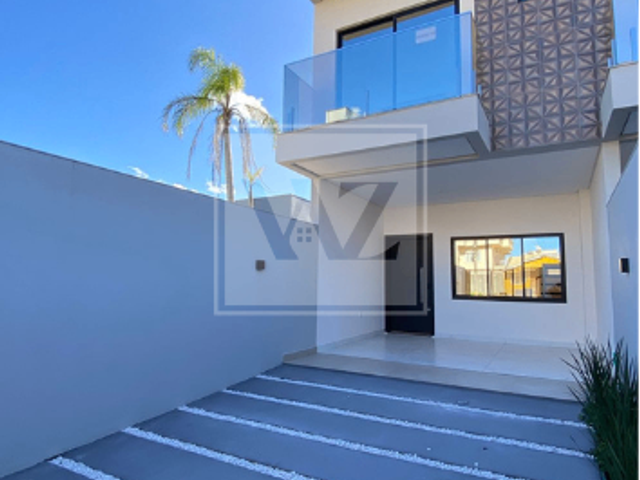 Sobrado 3 quartos e 2 banheiros, à venda, no bairro Morretes em Itapema