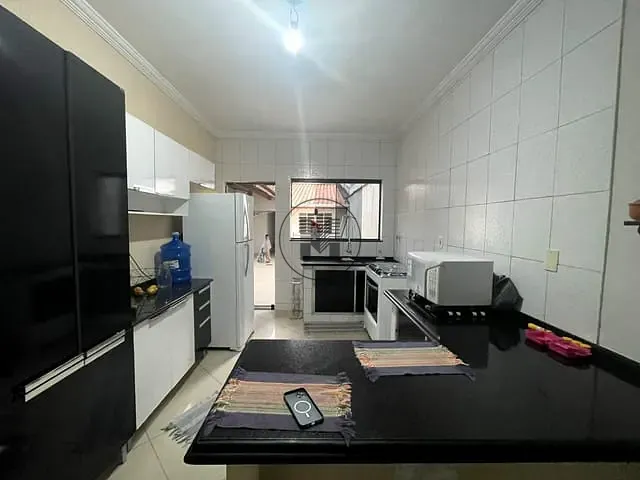 Sobrado 3 quartos e 2 banheiros, à venda, no bairro Vila Mariana em Aparecida