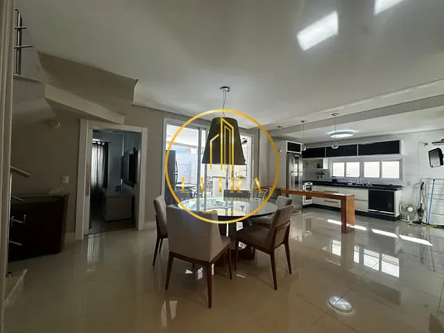Sobrado 3 quartos e 5 banheiros, à venda, no bairro Jardim Trípoli em Americana