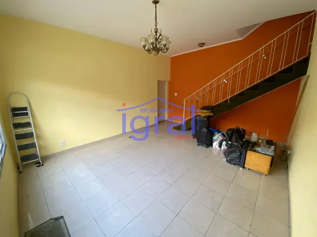 Sobrado 4 quartos e 3 banheiros, para alugar, no bairro Vila Guarani (Z Sul) em São Paulo