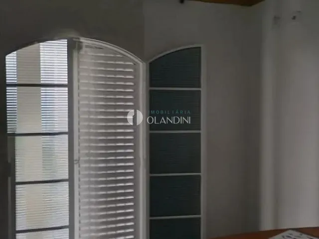 Sobrado com 270m² 4 quartos e 2 banheiros, à venda, no bairro Parque Orlando Correa Barbosa em Artur Nogueira