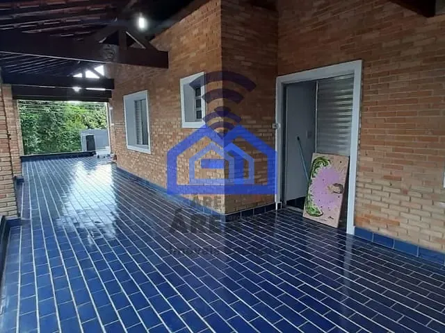 Sobrado com 347m² 5 quartos e 6 banheiros, à venda, no bairro Porto Novo em Caraguatatuba