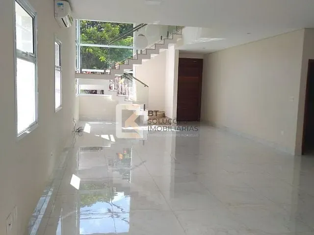 Casa com 481m² 5 quartos e 7 banheiros, à venda, no bairro Vila Avaí em Indaiatuba